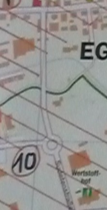 Der Stadtplan widerspricht sich voll und ganz mit den Aussagen von Bgm. Schießl. (10: geplantes Gebäude/Schellenbruck)